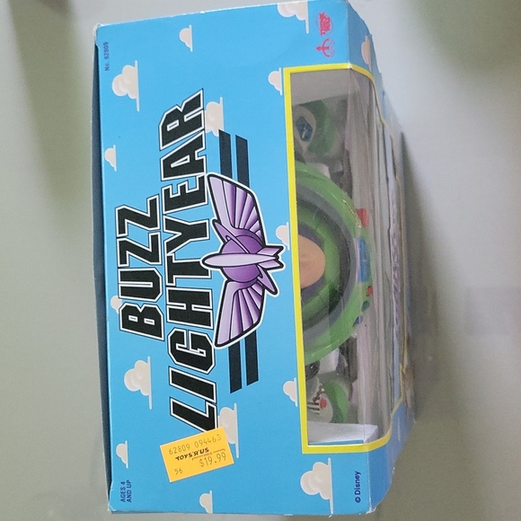 Buzz Lightyear Ultimate Talking Action Figure - Picture 6 of 15